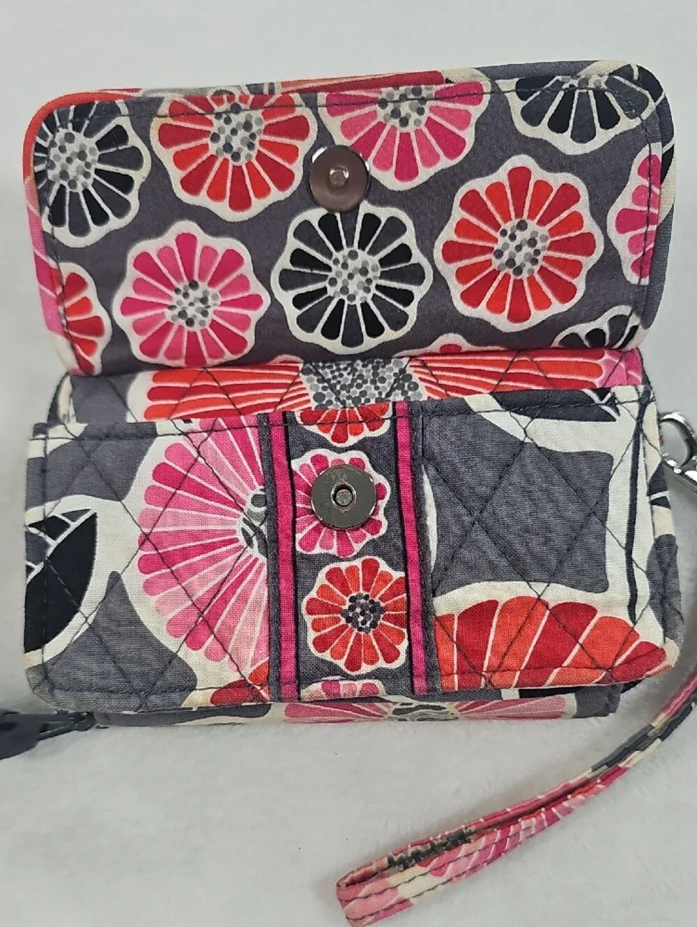 Vera Bradley Rhythm and Blues‎ All In One Crossbody Wallet Wristlet Floral Quilt
